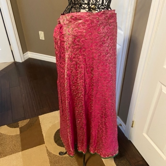 Indian Sari Silk Hand Beaded Wrap Around Skirt. OS EUC Quality Workmanship PINK! - Picture 5 of 16